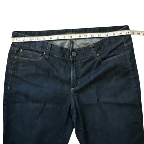 Ann Taylor Modern Straight jeans size 12 - Picture 2 of 4